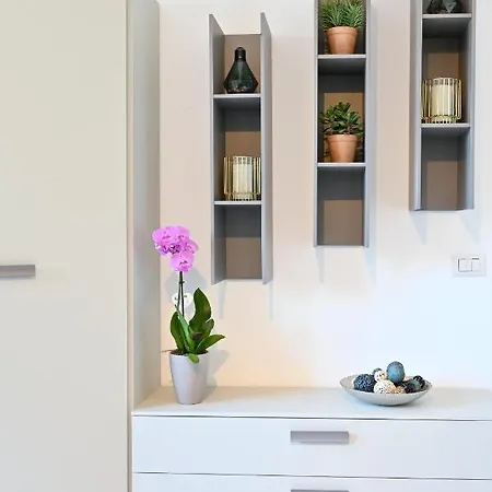 Lakesweetlakecomo アパート コモ